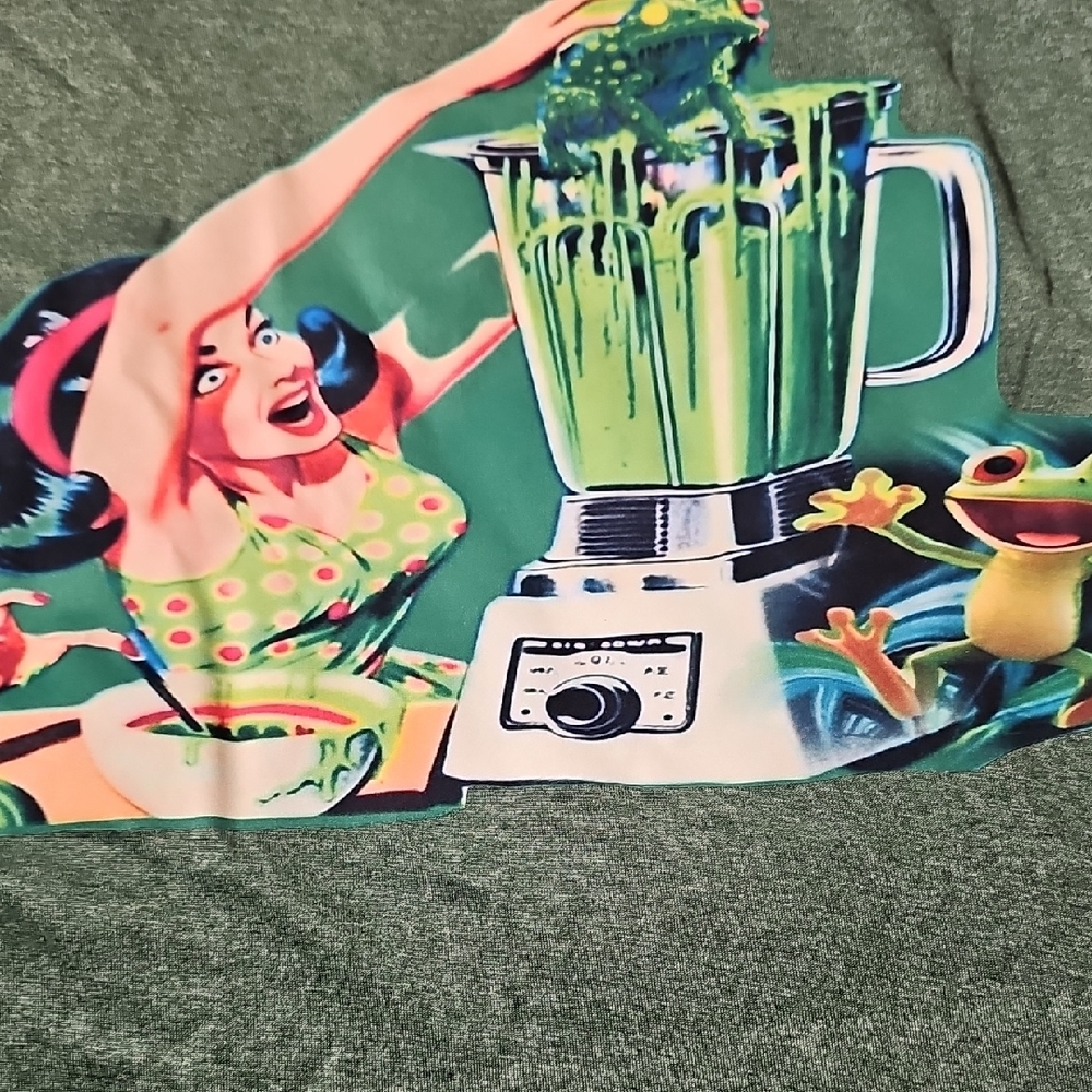 Green Graphic T-Shirt with Blender Design
